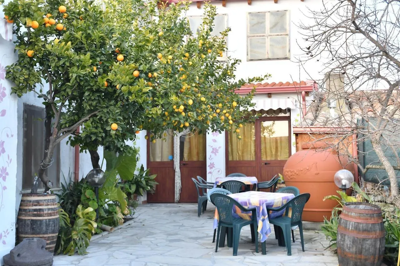 B&B Mitzixeddas Sa Domu De Braxia Màndas