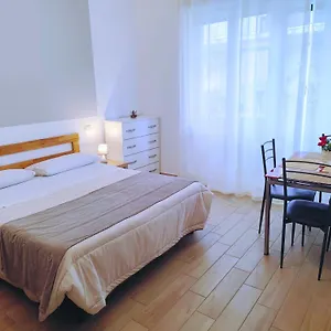Vento Aureo Couette-café Milazzo